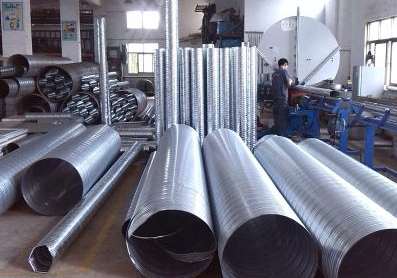 焊接選擇耐高溫通風管道（dào）需要注意的因（yīn）素